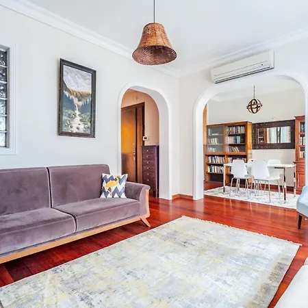 Apartmán Centrally Located With Balcony In Sisli